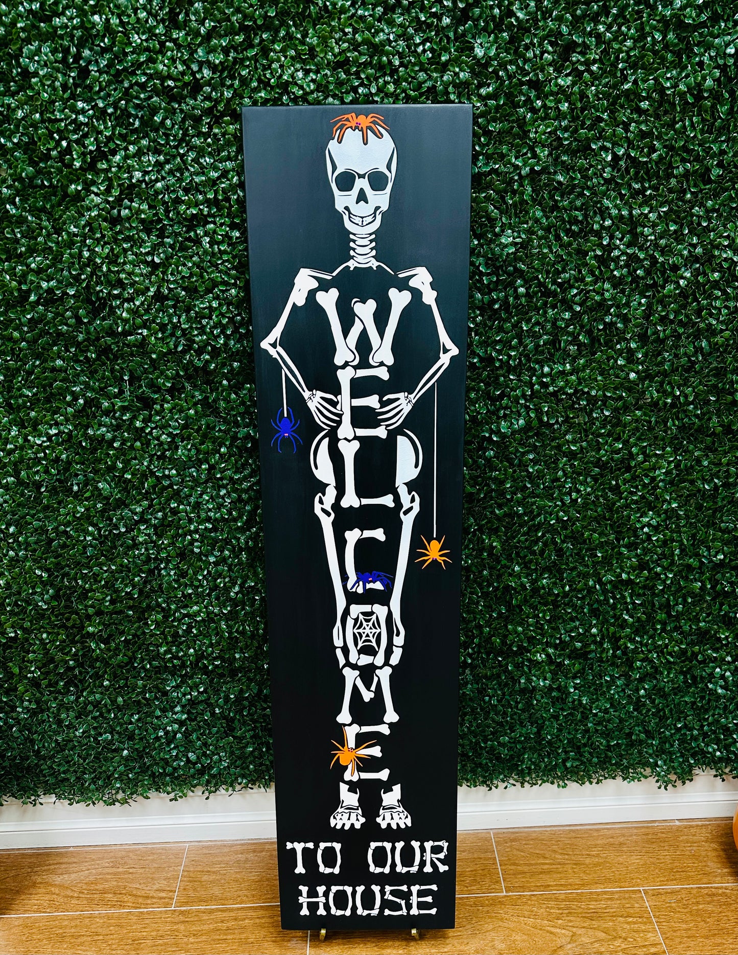382-Welcome Skeleton to our House plank