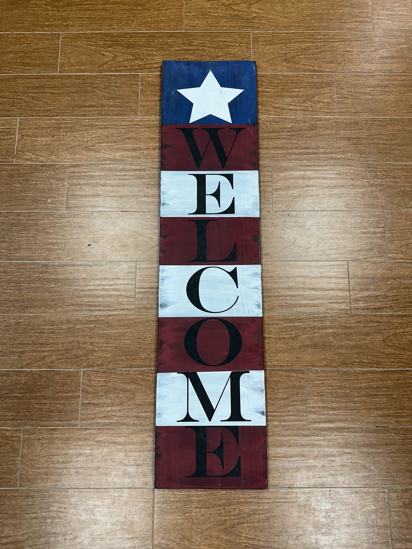 236 - Welcome with big star and stripes in red and white